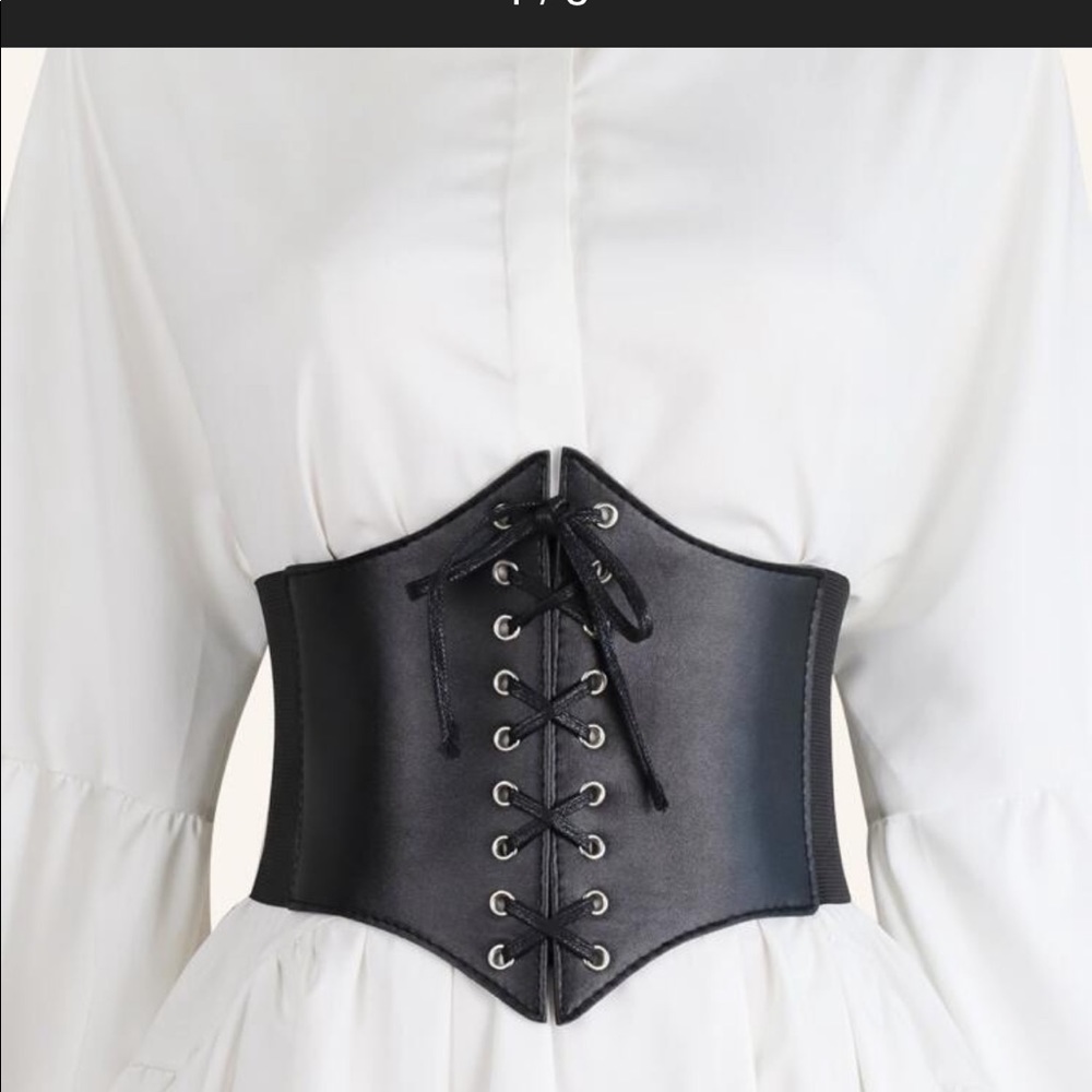 Lace up corset belt